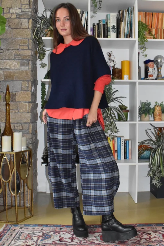 Patrick Plaid Brushed Cotton 7/8 Barrel Pant Navy
